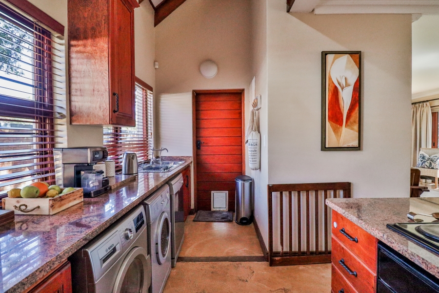 To Let 3 Bedroom Property for Rent in The Coves North West
